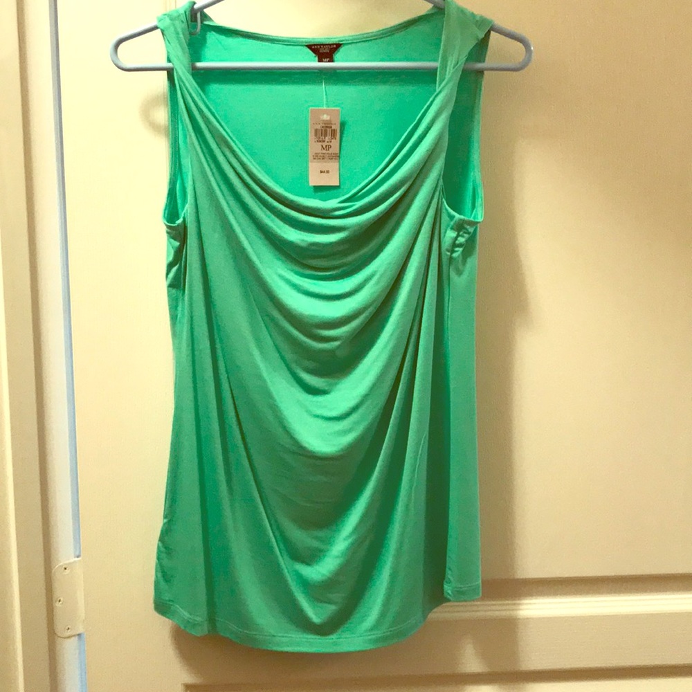NWT Ann Taylor scoop neck green top
